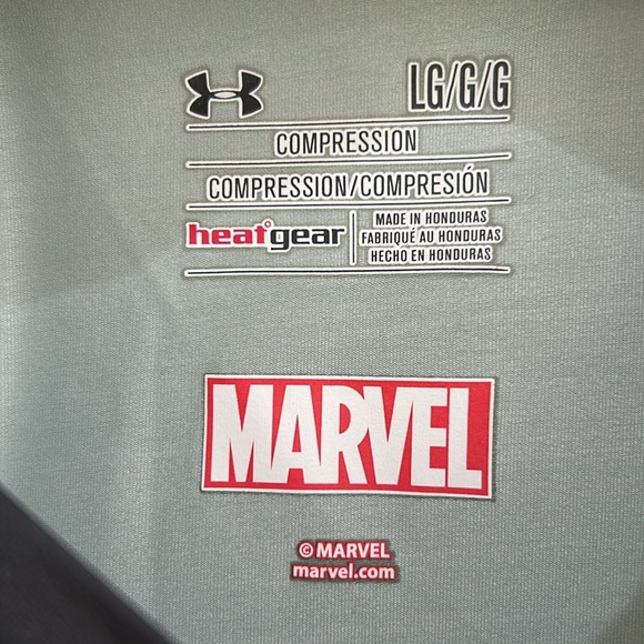 Under Armour Heat Gear Compression Marvel Men’s Size Large Short Sleeve Shirt - Picture 2 of 8